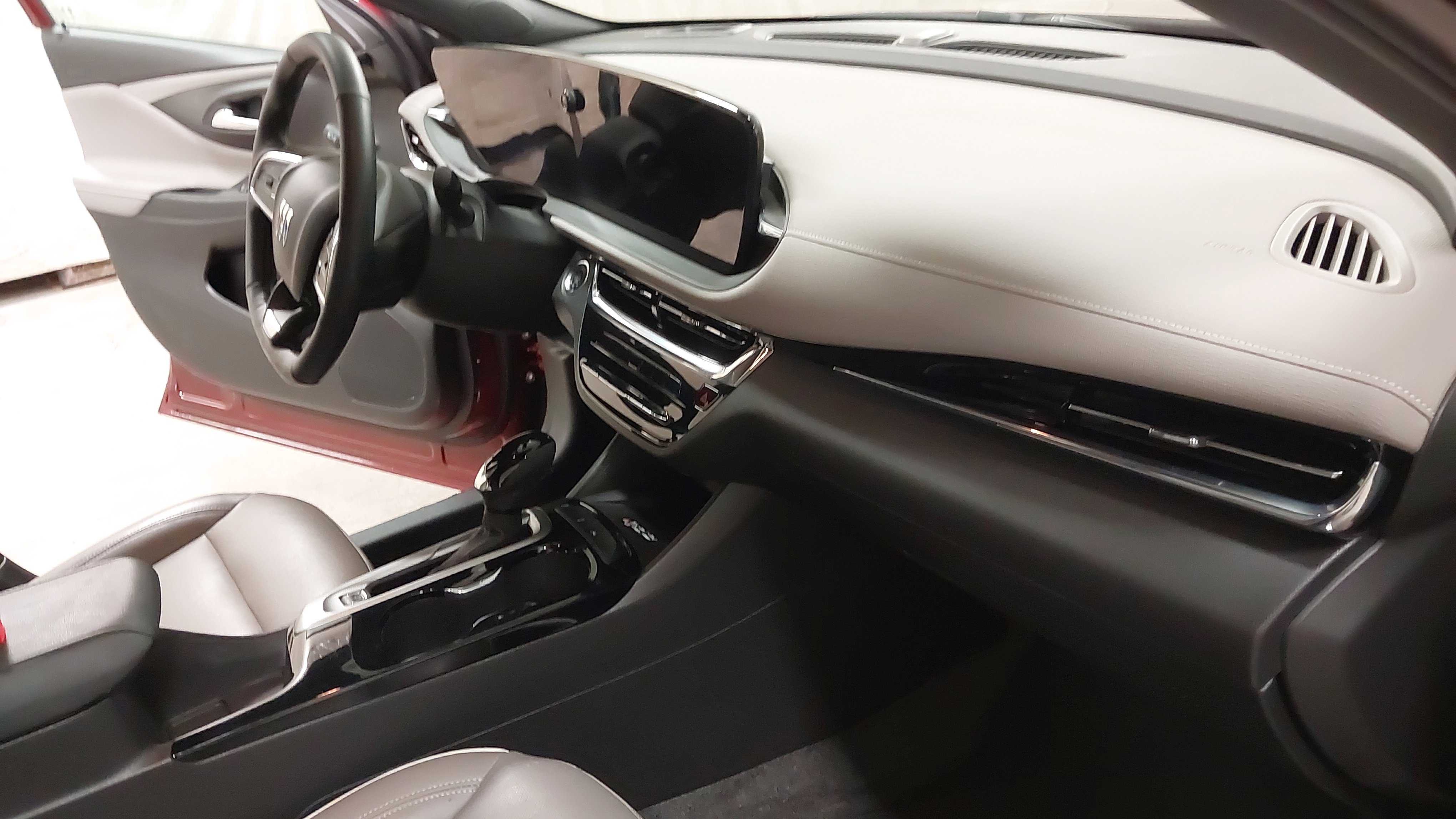 Used 2024 Buick Envista Avenir image 29