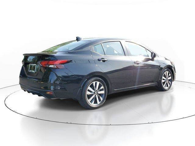 Used 2020 Nissan Versa SR w/ Convenience Package FWD image 4