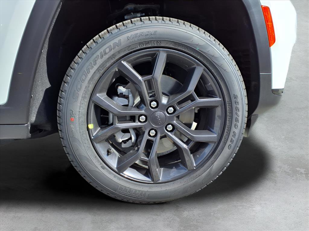 New 2025 Jeep Grand Cherokee L Limited image 7