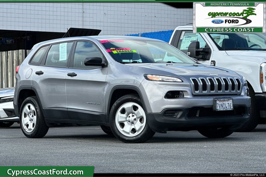 Used 2016 Jeep Cherokee Sport FWD image 1