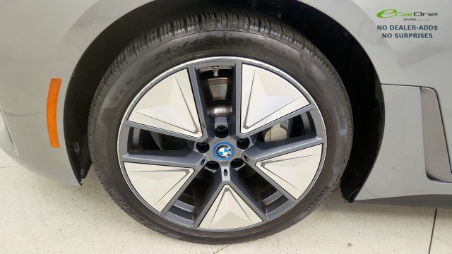 Used 2024 BMW i4 eDrive40 w/ Premium Package RWD image 86