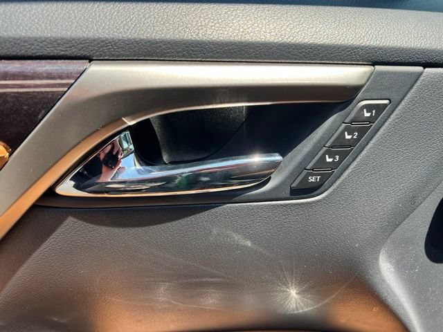 Used 2022 Lexus RX 450hL Luxury w/ Cold Area Package (CT) AWD/4WD image 29