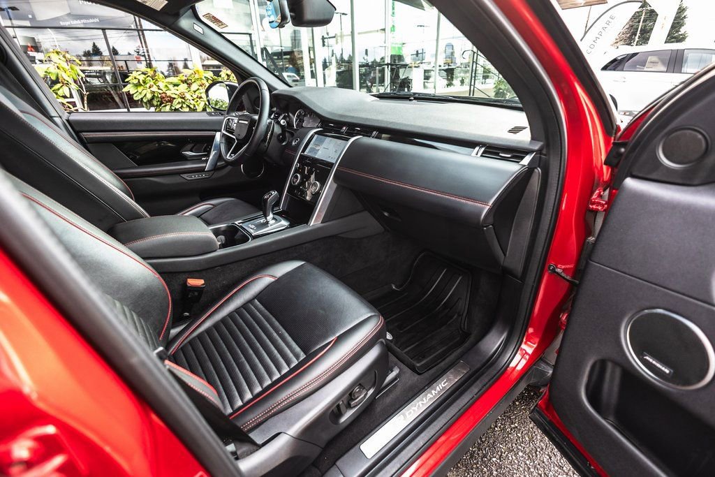 Used 2023 Land Rover Discovery Sport SE R-Dynamic image 24