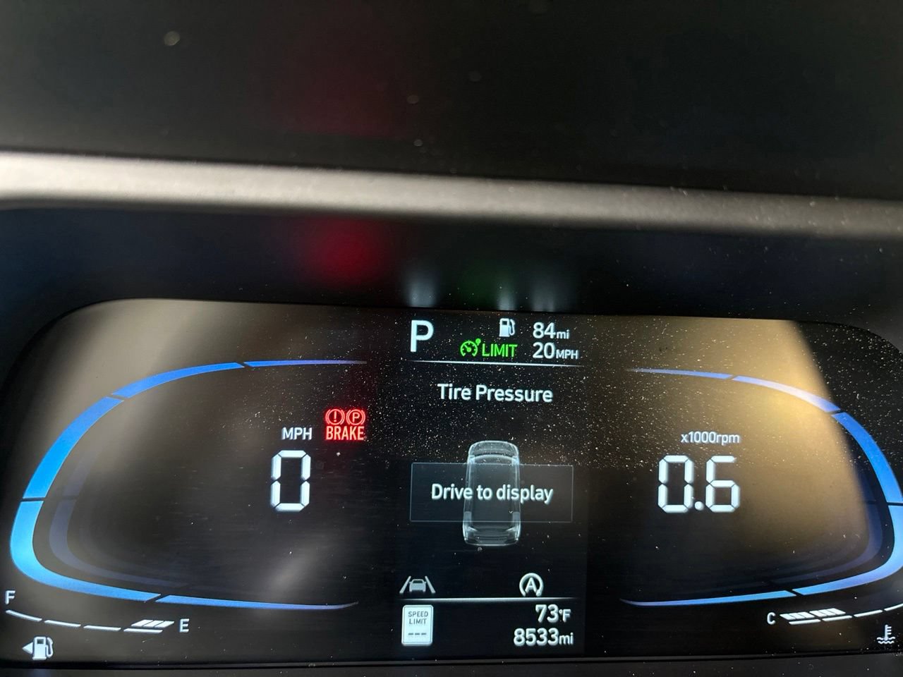Used 2026 Hyundai Elantra SE FWD image 15