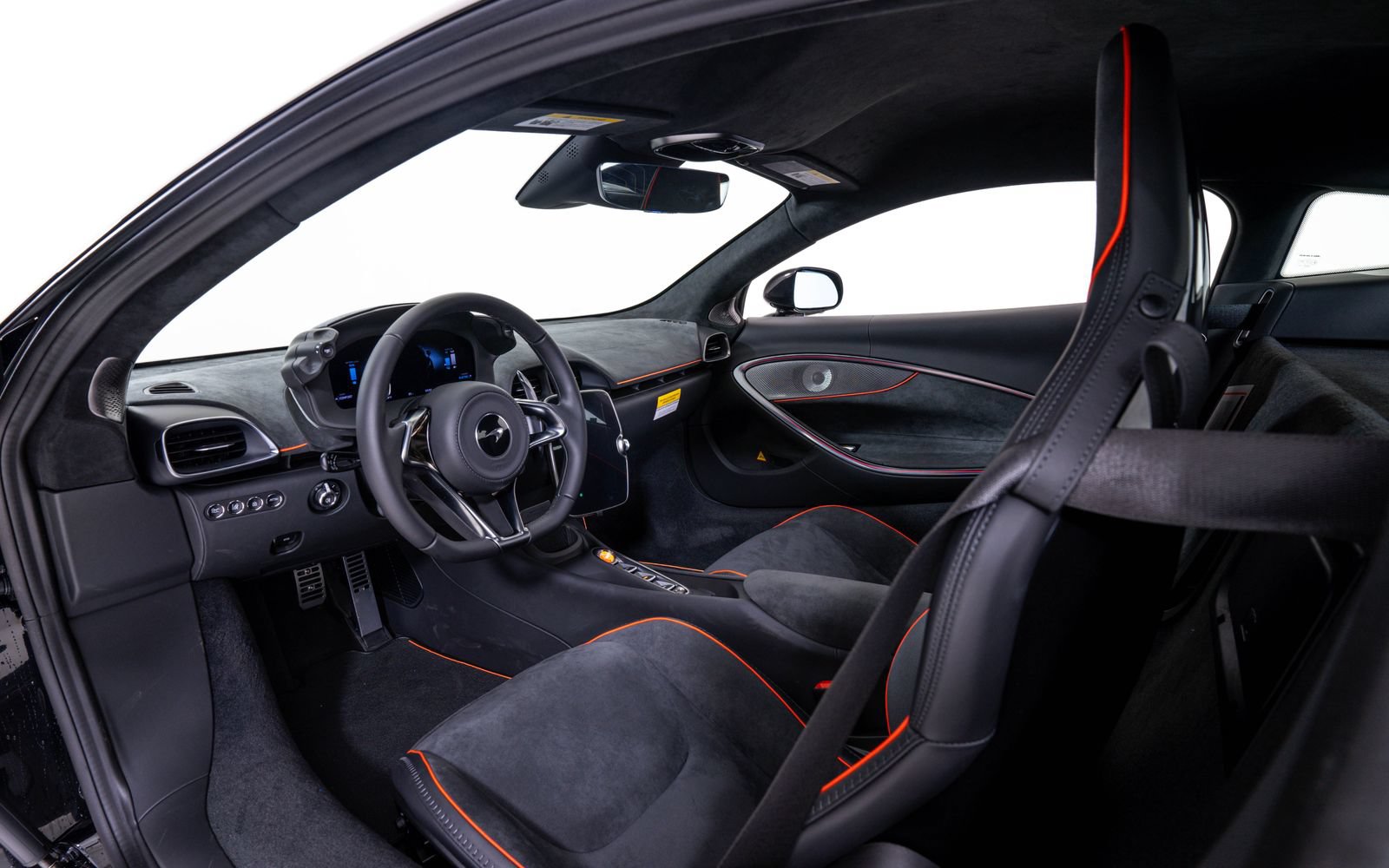 New 2026 McLaren Artura RWD image 17