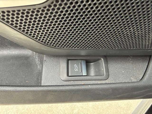 Used 2024 Audi e-tron GT Premium Plus AWD/4WD image 19