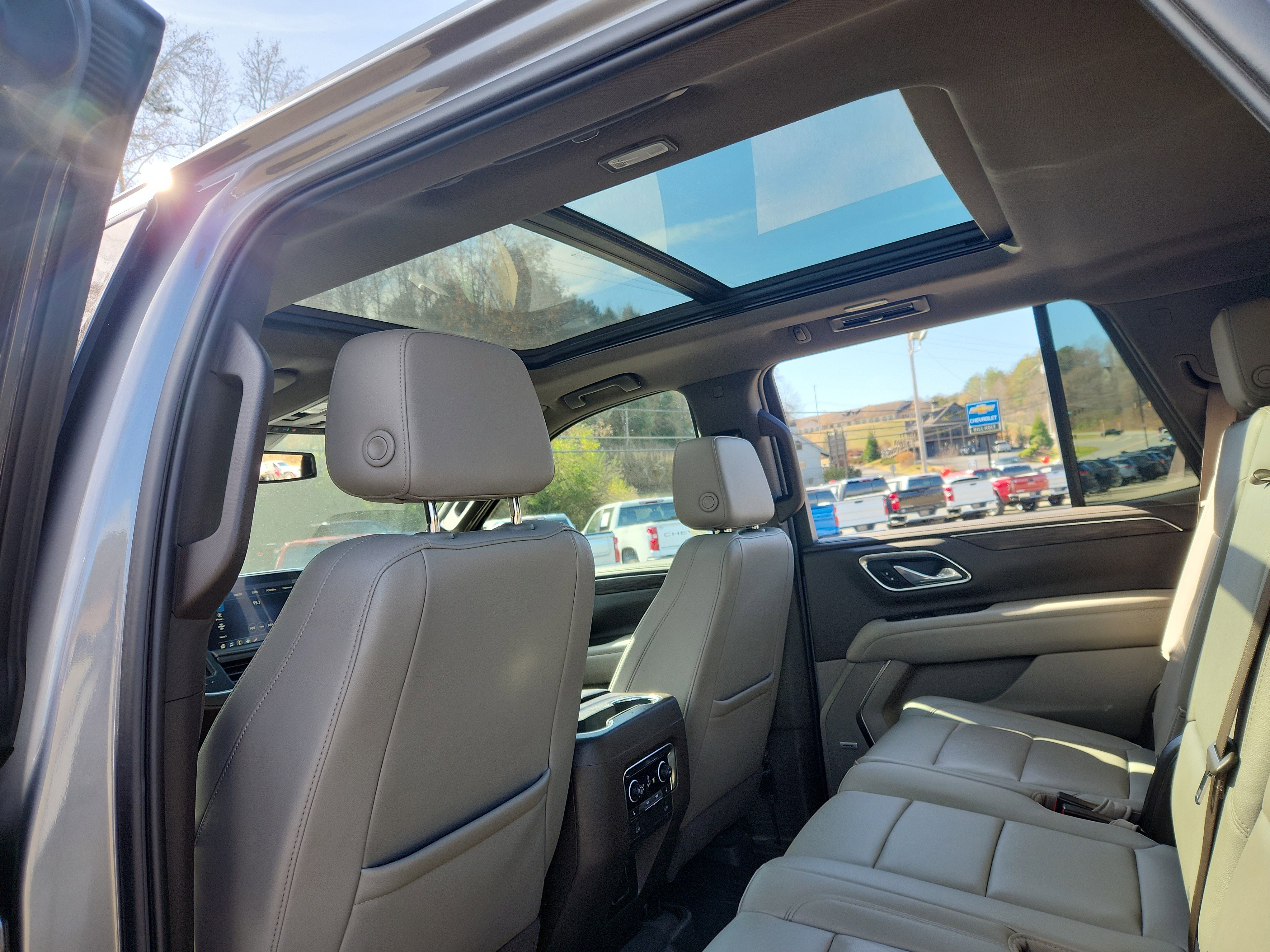 Used 2021 Chevrolet Tahoe Z71 w/ Z71 Signature Package image 41