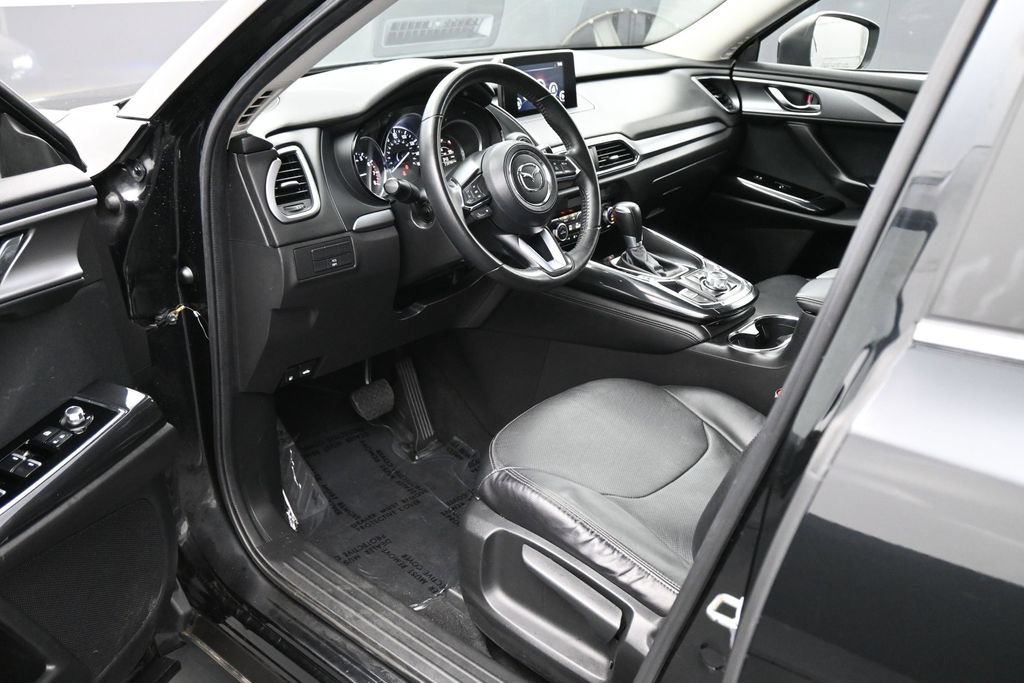 Used 2018 MAZDA CX-9 Sport FWD image 2