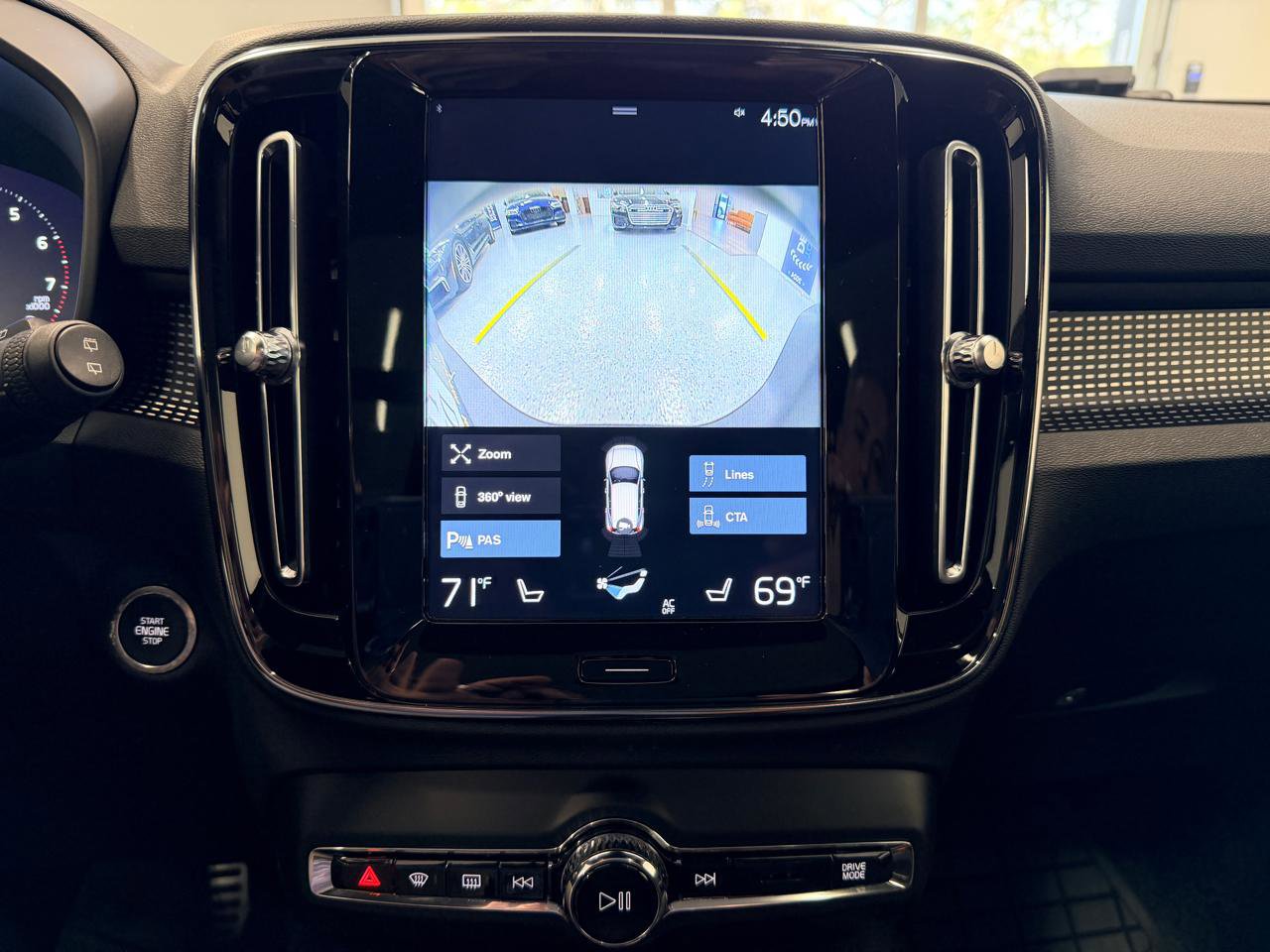 Used 2021 Volvo XC40 T4 R-Design w/ Advanced Package image 40