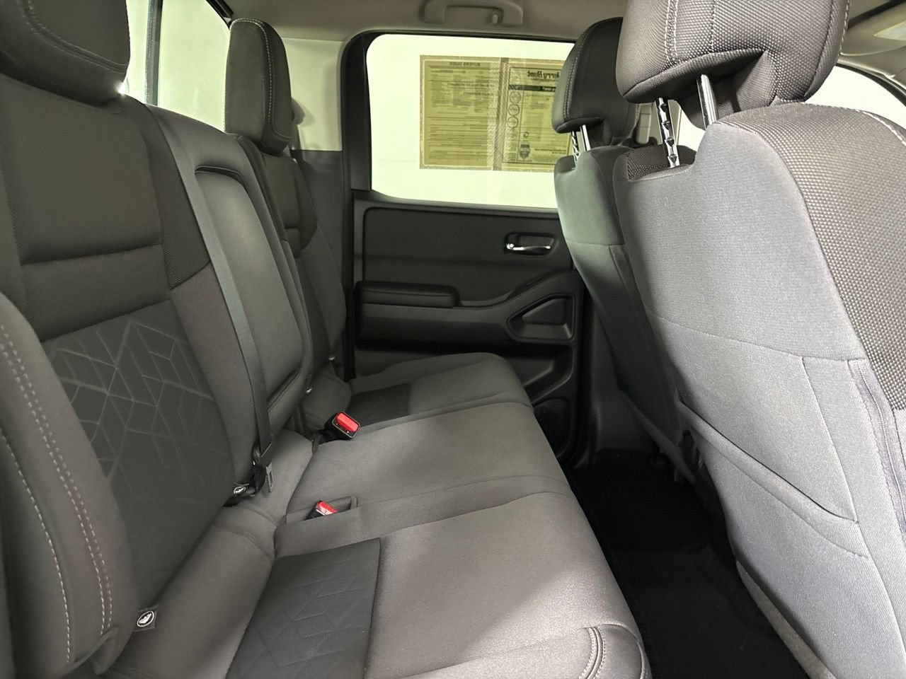 Used 2025 Nissan Frontier SV w/ SV Convenience Package AWD/4WD image 28