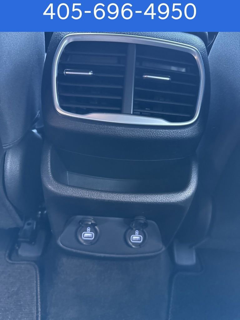 Used 2020 Hyundai Santa Fe SEL w/ Cargo Package image 16