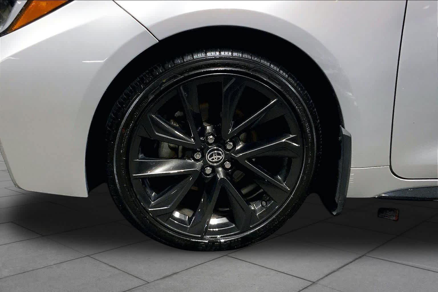 Used 2023 Toyota Corolla SE FWD image 11