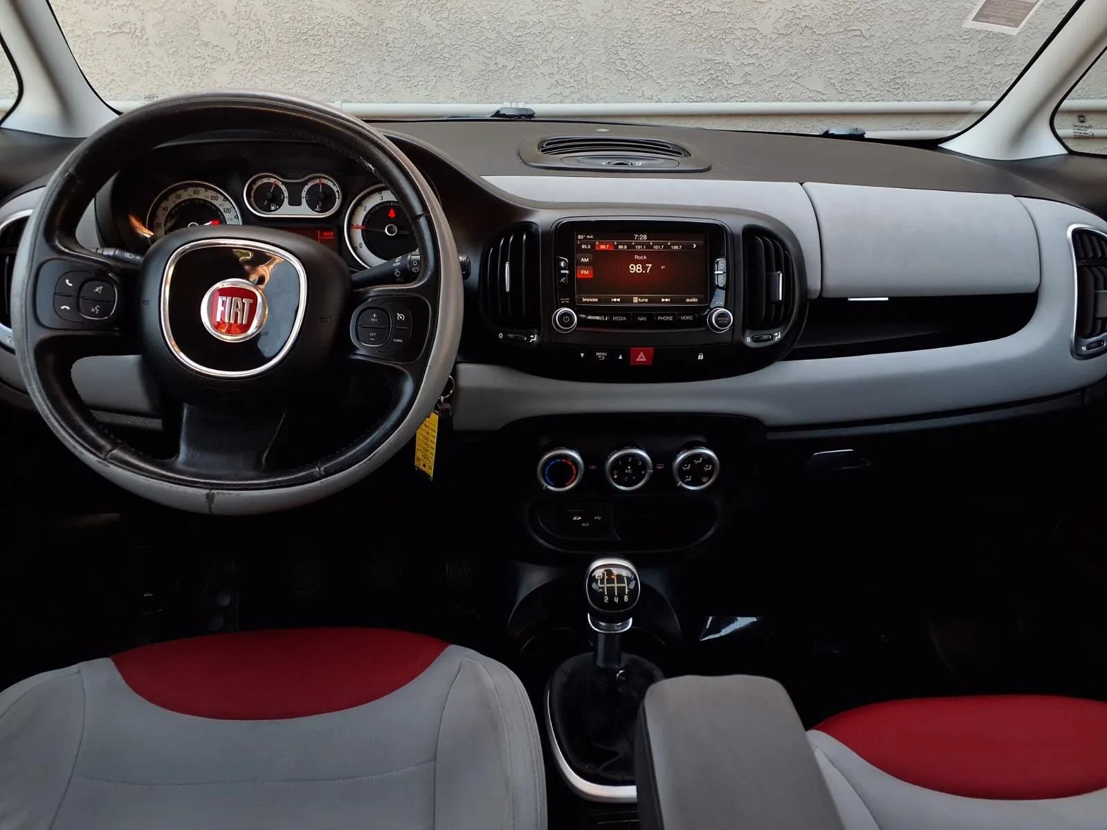 Used 2014 FIAT 500L Easy FWD image 15
