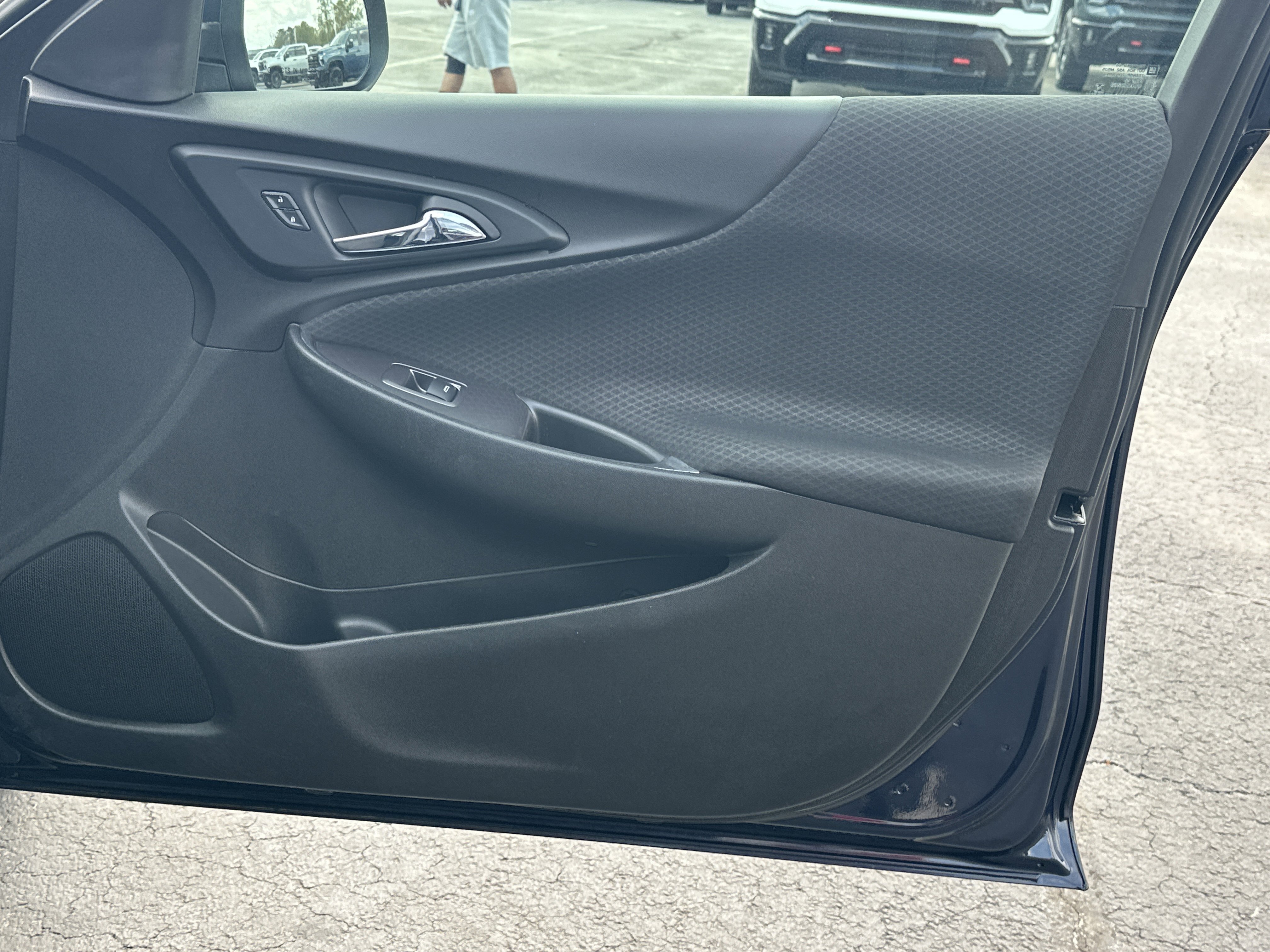 Used 2018 Chevrolet Malibu LT image 15