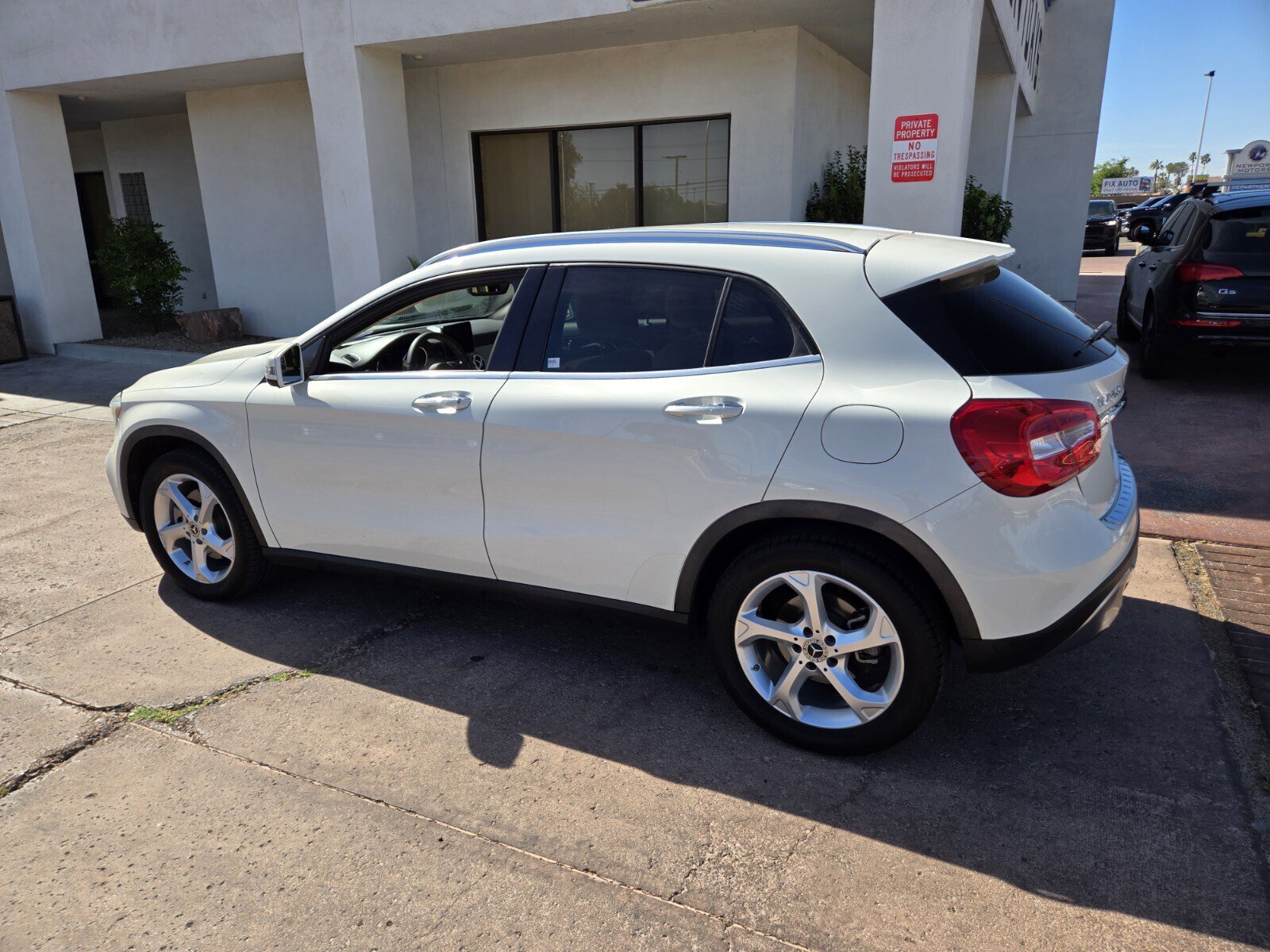 Used 2018 Mercedes-Benz GLA 250 4MATIC w/ Premium Package image 3