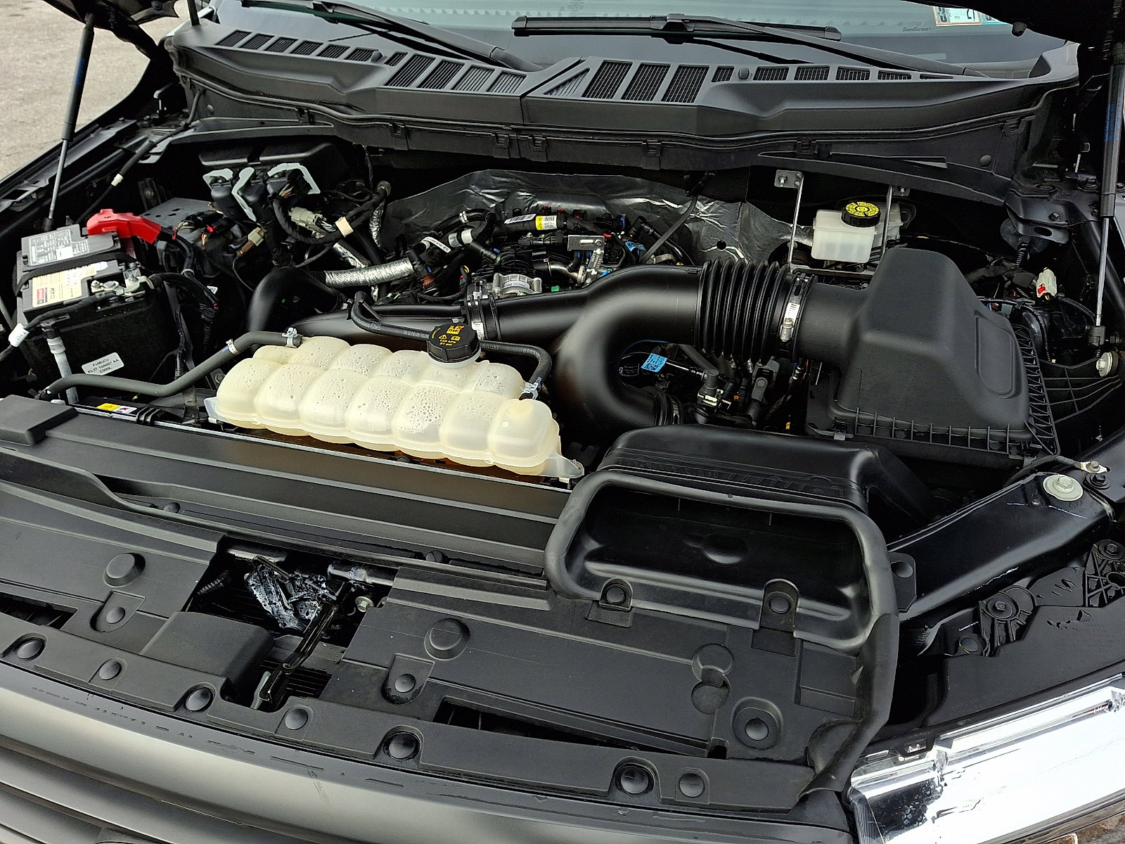 Certified 2023 Ford F150 XLT w/ Equipment Group 302A High image 31