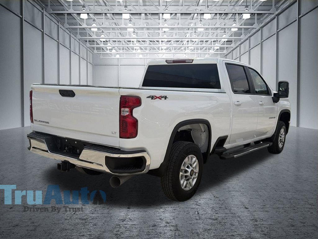Used 2025 Chevrolet Silverado 2500 LT w/ Convenience Package AWD/4WD image 8