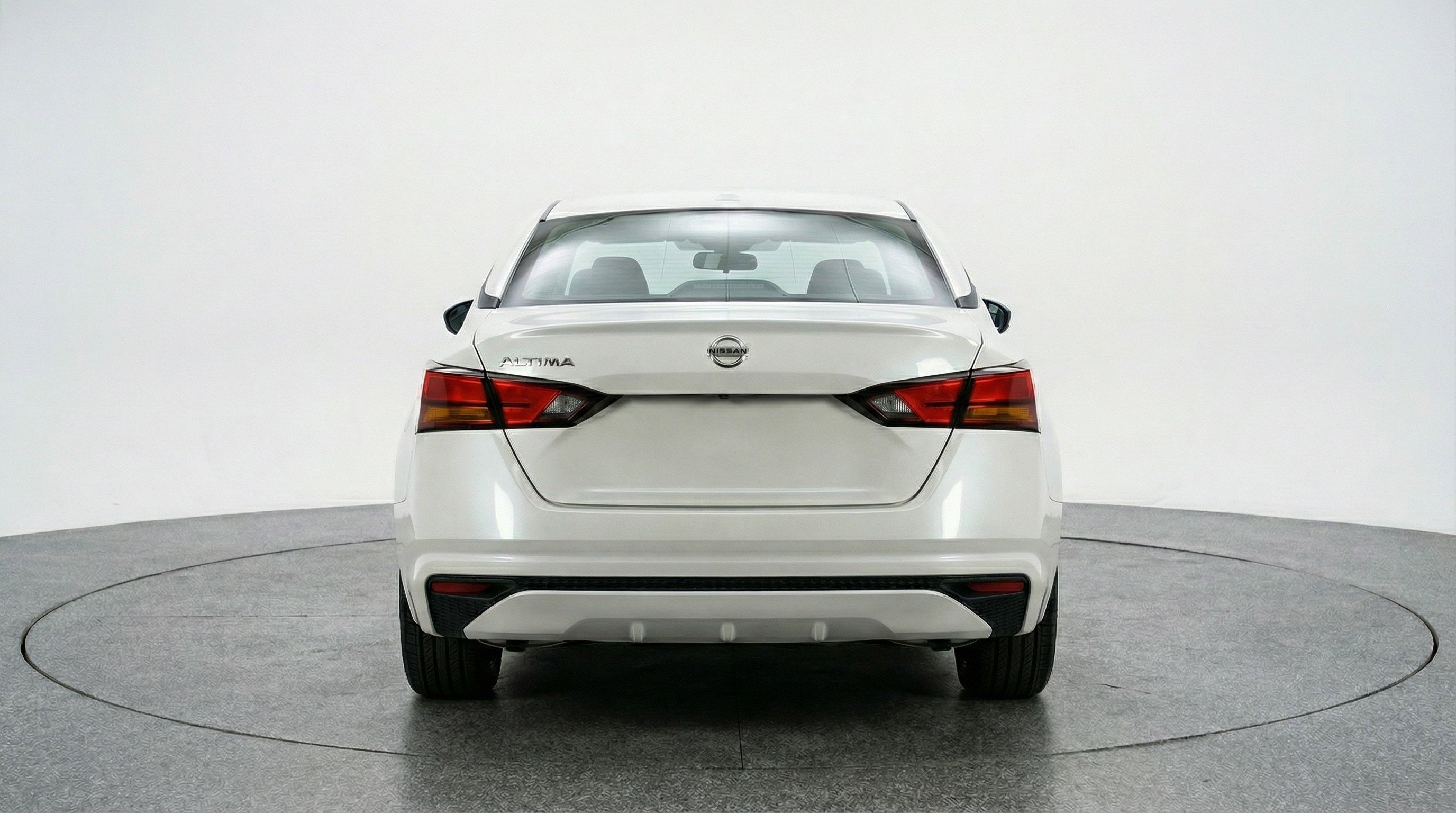 Used 2025 Nissan Altima 2.5 SV image 7