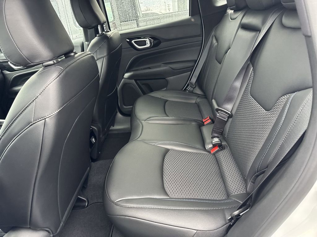 New 2026 Jeep Compass Latitude image 21