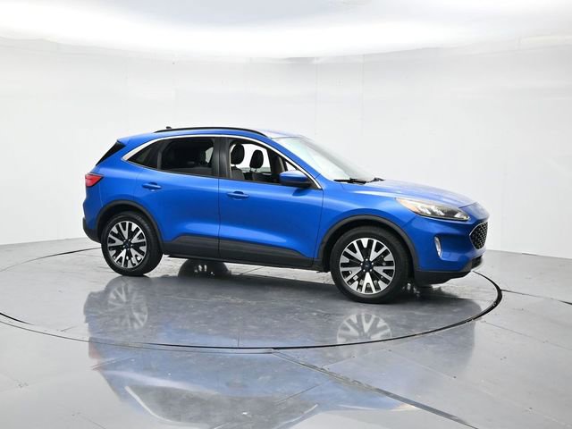 Used 2020 Ford Escape SEL video 3