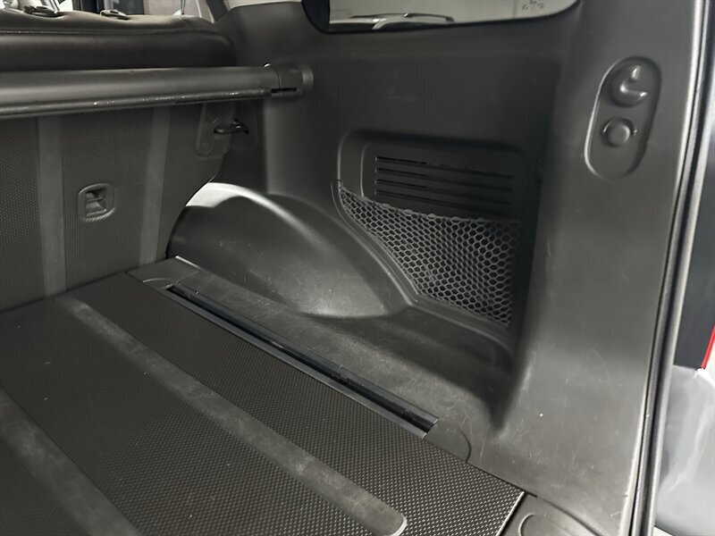 Used 2011 Nissan Xterra PRO-4X w/ Pro-4x Leather Pkg AWD/4WD image 32
