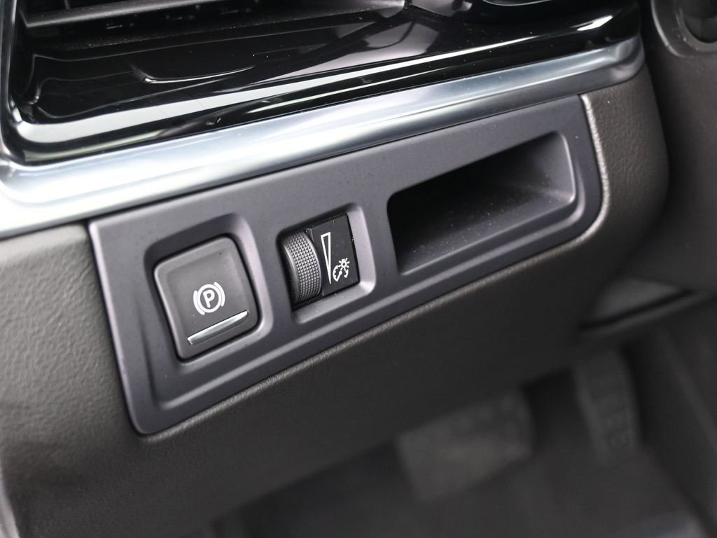 Used 2024 Cadillac XT6 Luxury image 15