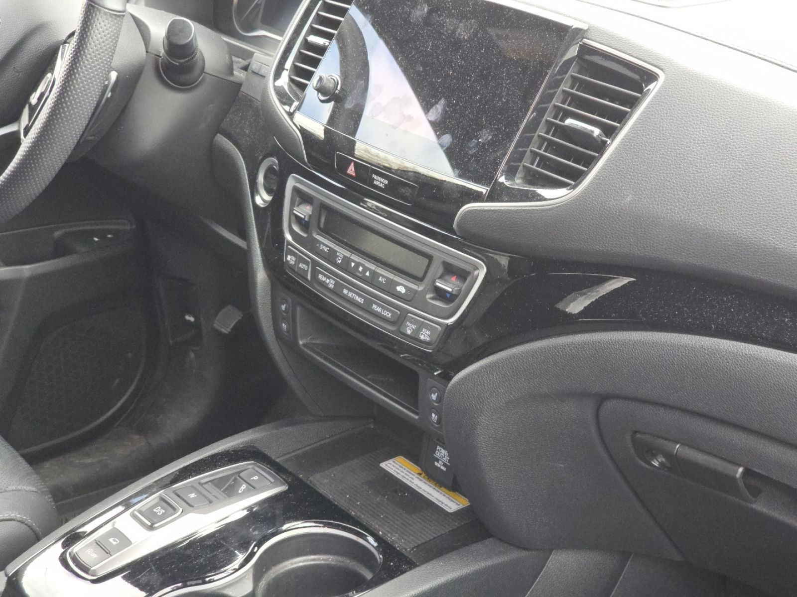 Used 2023 Honda Passport Elite image 19