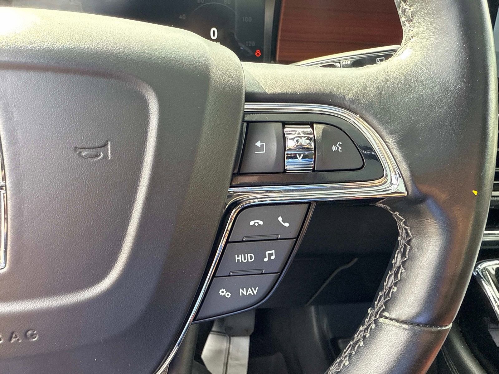 Used 2021 Lincoln Navigator Reserve w/ Luxury Package AWD/4WD image 29