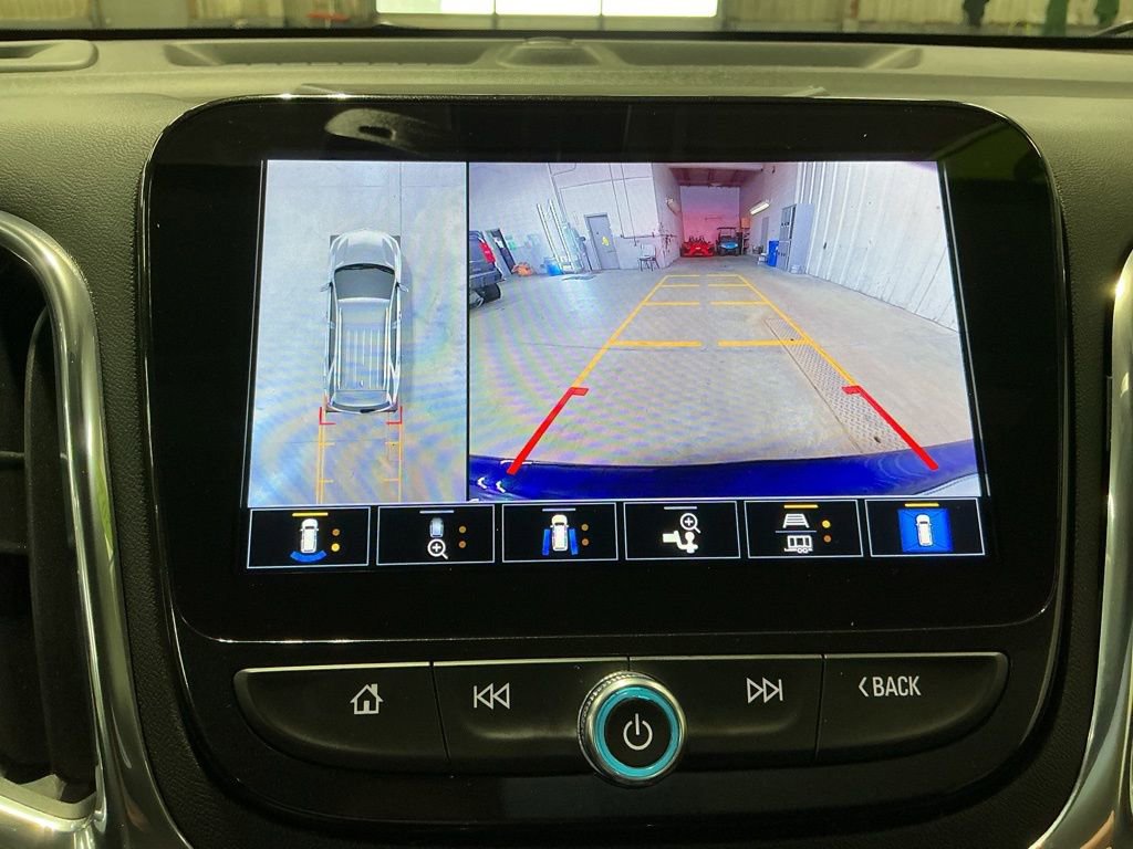 Used 2023 Chevrolet Equinox Premier image 20