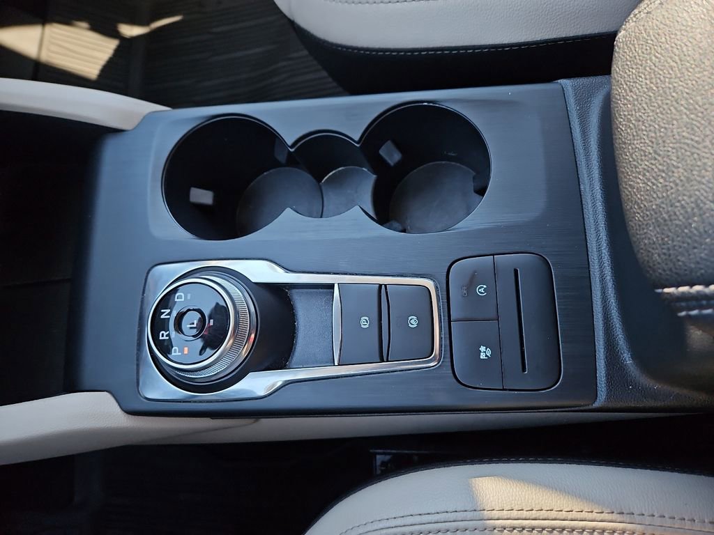 Used 2022 Ford Escape SEL image 25