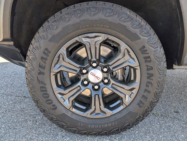 Used 2024 GMC Canyon Elevation w/ Convenience Package RWD image 13