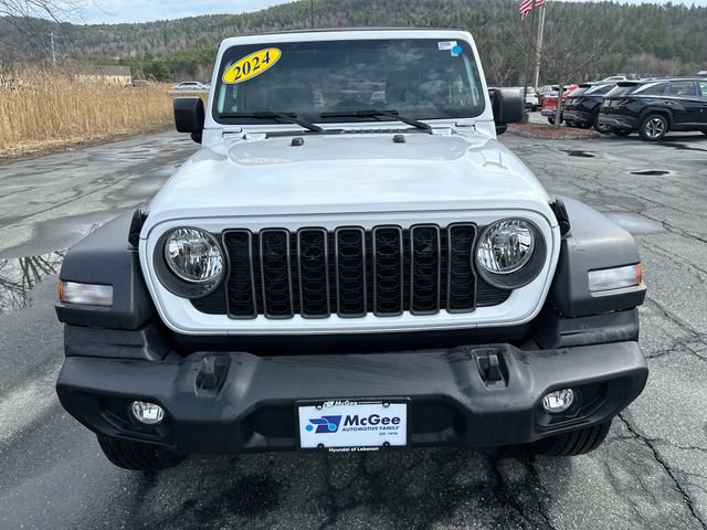 Used 2024 Jeep Wrangler Sport image 8