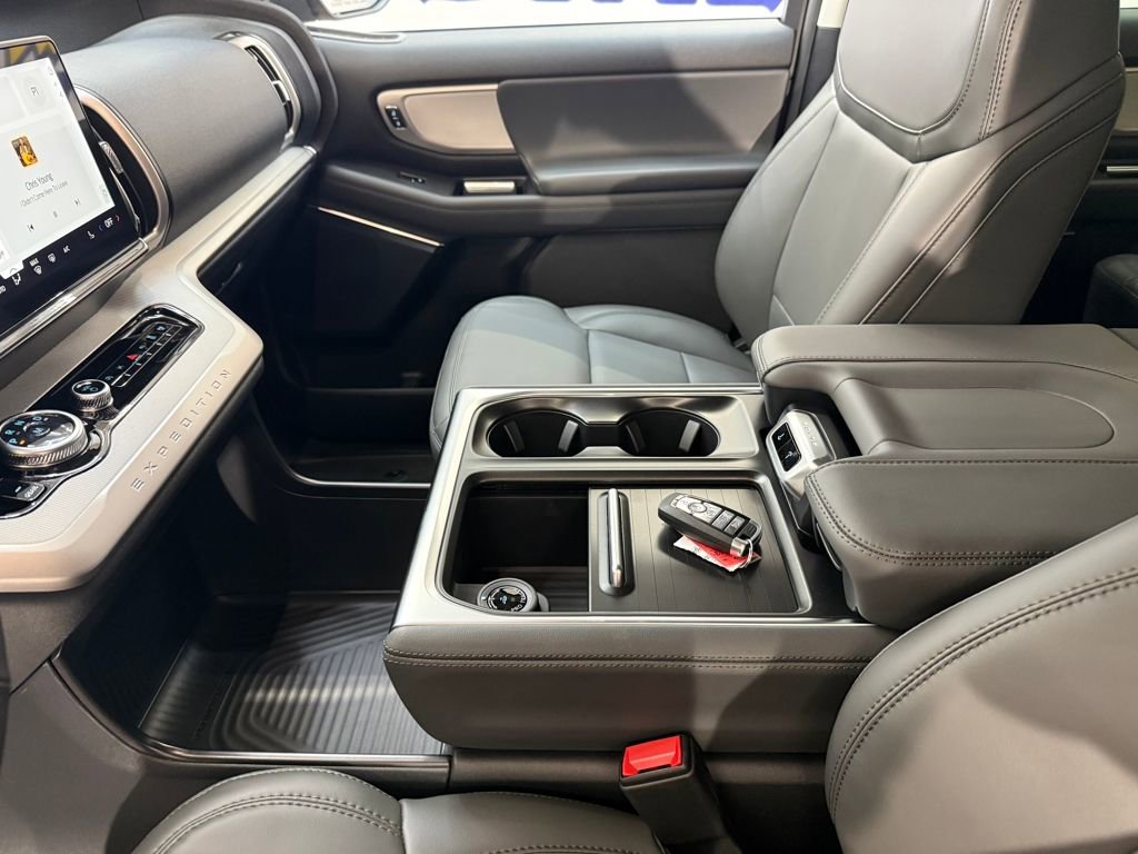 New 2026 Ford Expedition Max Active image 16