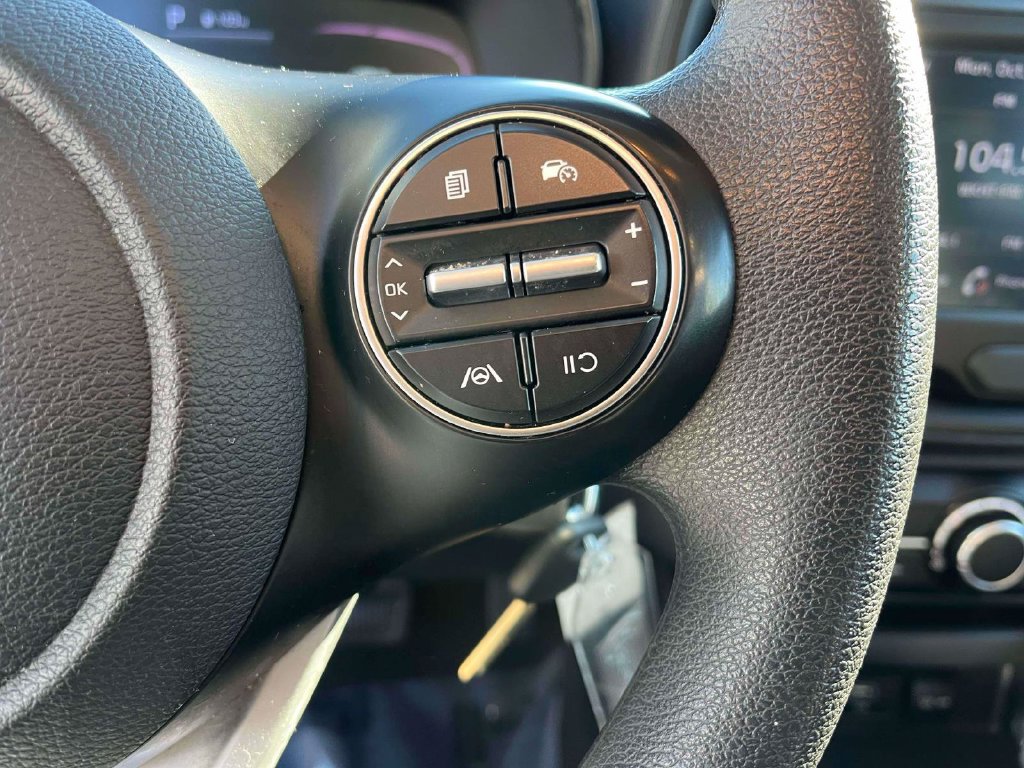 Used 2023 Kia Soul LX w/ LX Technology Package FWD image 18
