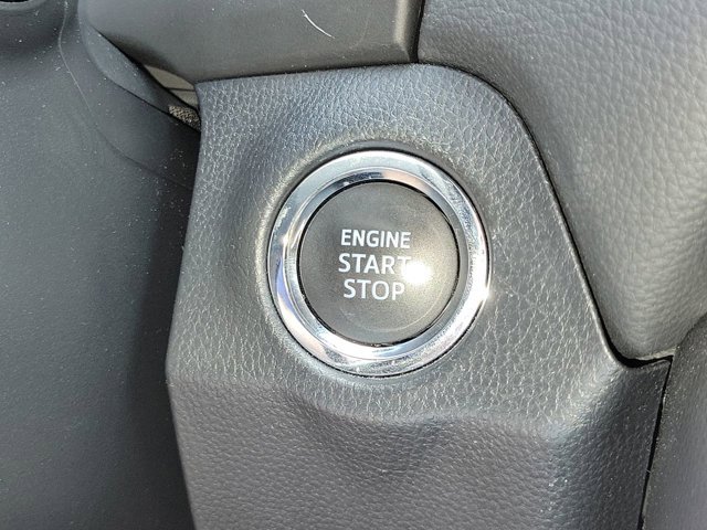 Used 2022 Toyota RAV4 XLE w/ Convenience Package image 34