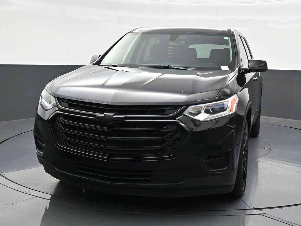 Used 2019 Chevrolet Traverse LS w/ LPO, Blackout Package FWD image 9