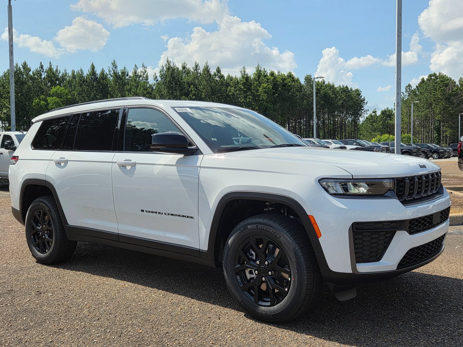 New 2026 Jeep Grand Cherokee L 2WD video 2