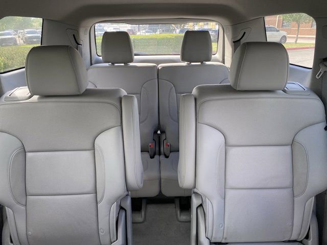 Used 2020 GMC Acadia SLT w/ Driver Alert Package II FWD image 25