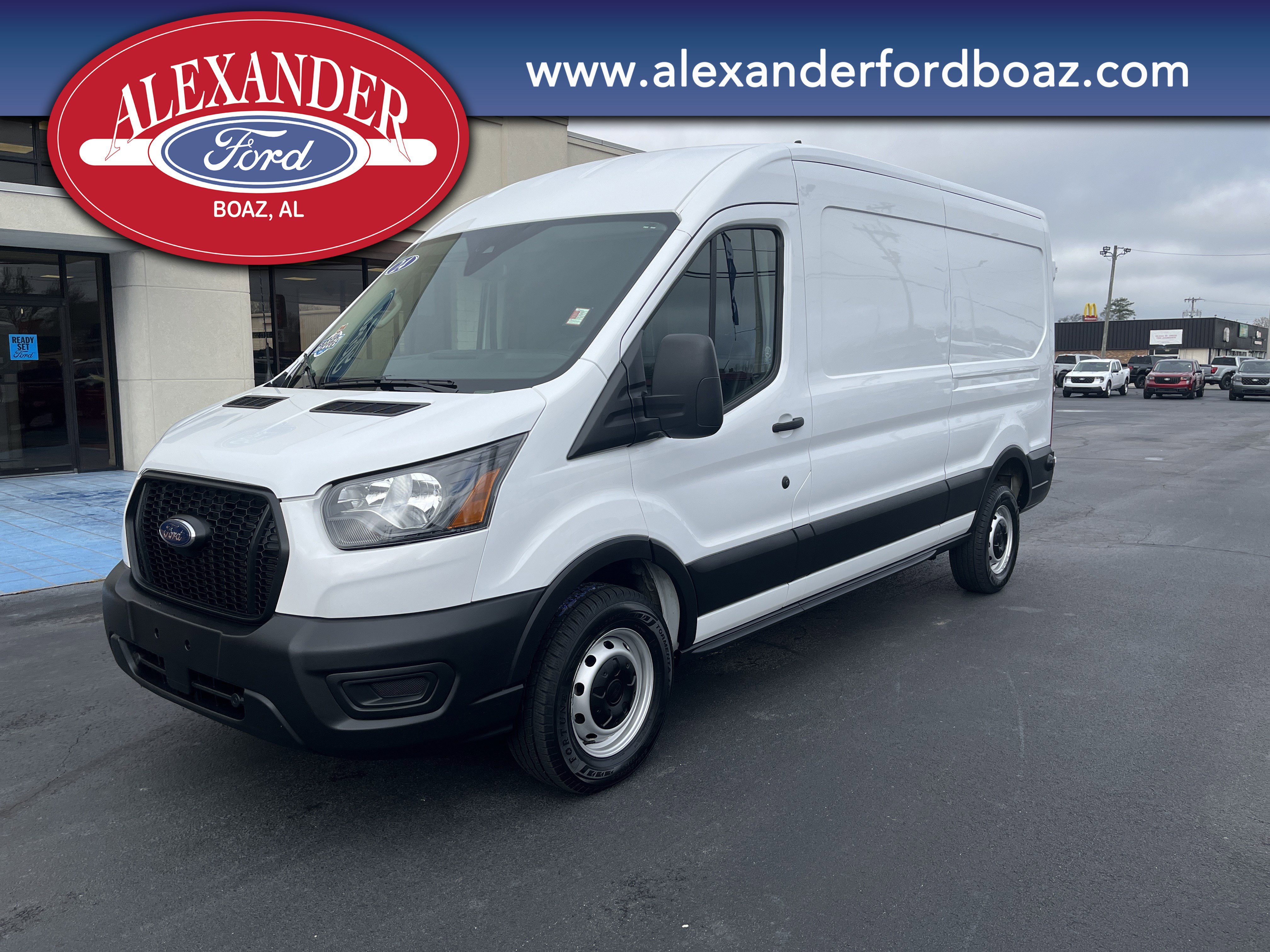Used 2024 Ford Transit 250 148 Medium Roof RWD image 1