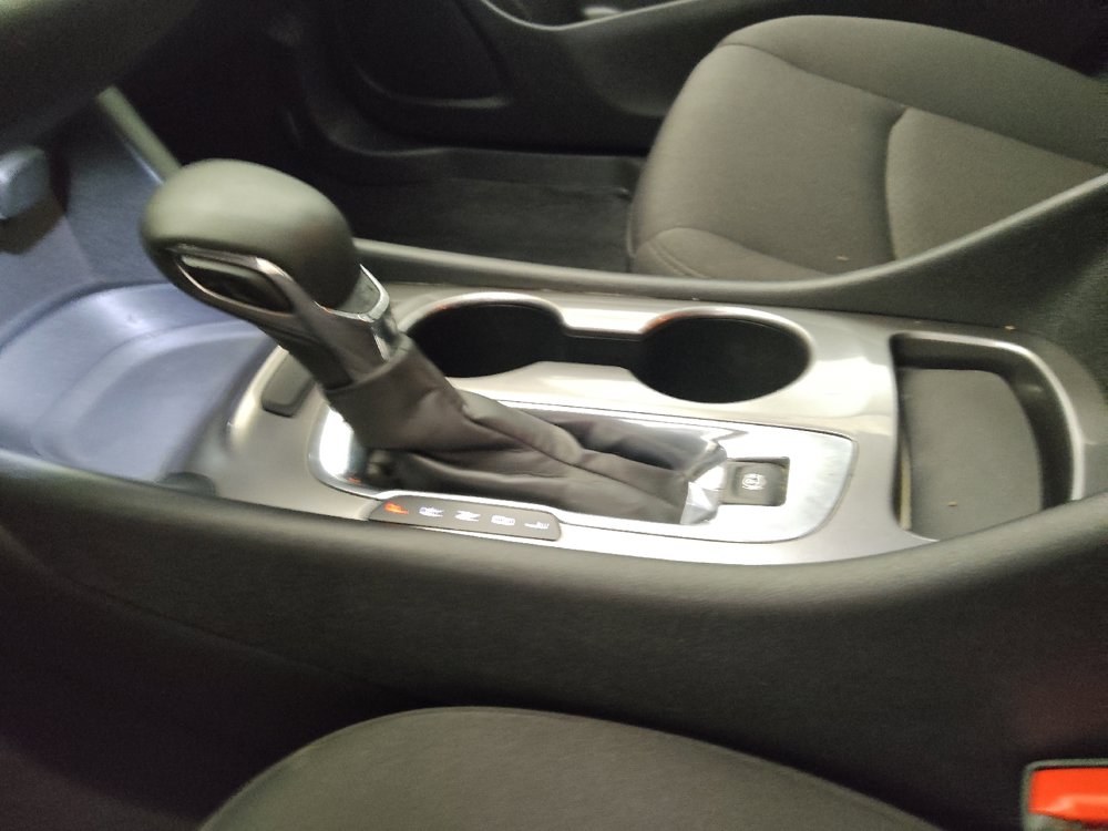 Used 2023 Chevrolet Malibu LS FWD image 26