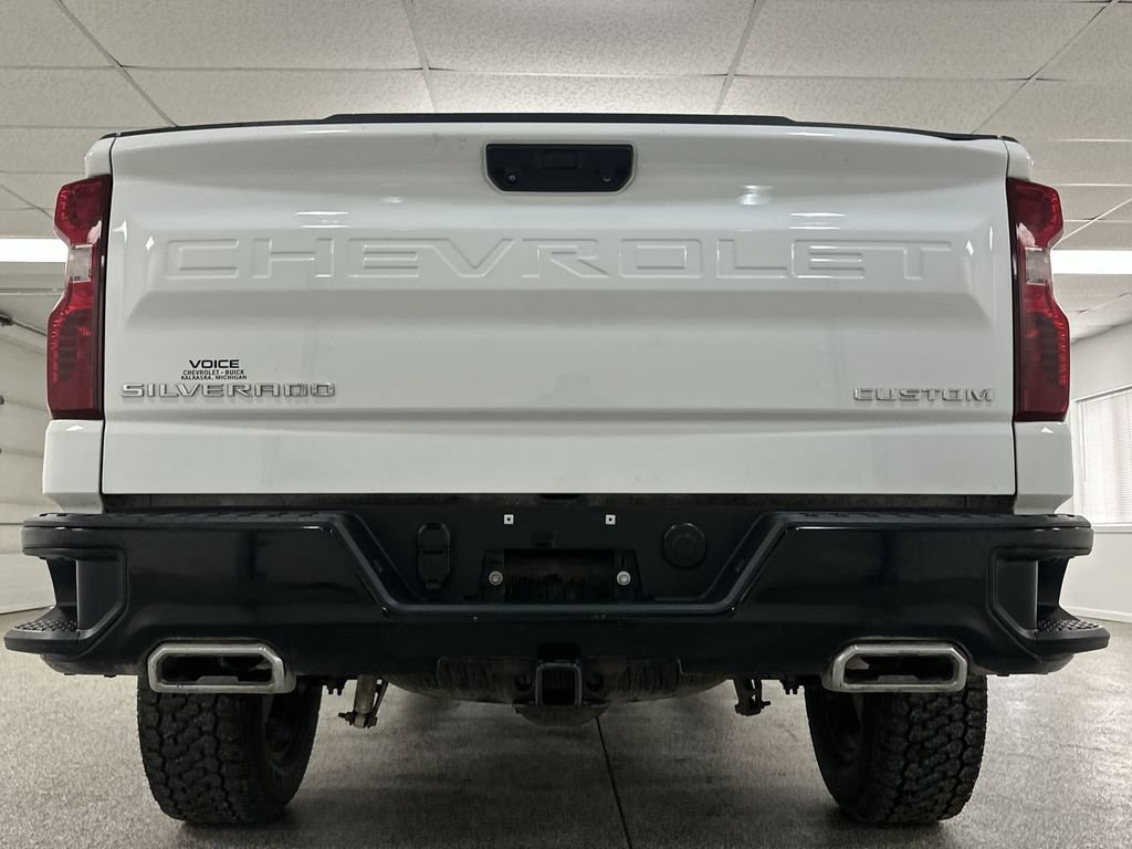 Used 2022 Chevrolet Silverado 1500 Custom Trail Boss AWD/4WD image 29