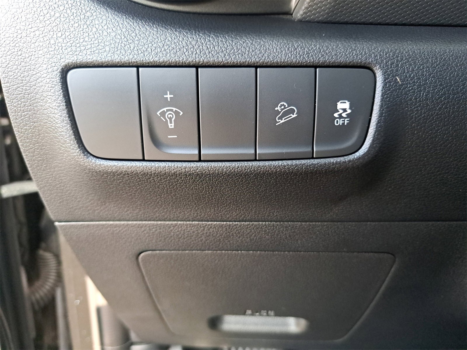 Used 2023 Hyundai Kona SEL w/ Cargo Package image 25