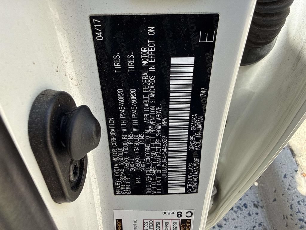 Used 2017 Toyota 4Runner Limited AWD/4WD image 19