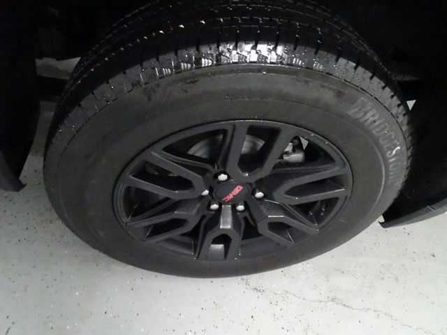 Used 2024 GMC Sierra 1500 Elevation image 32