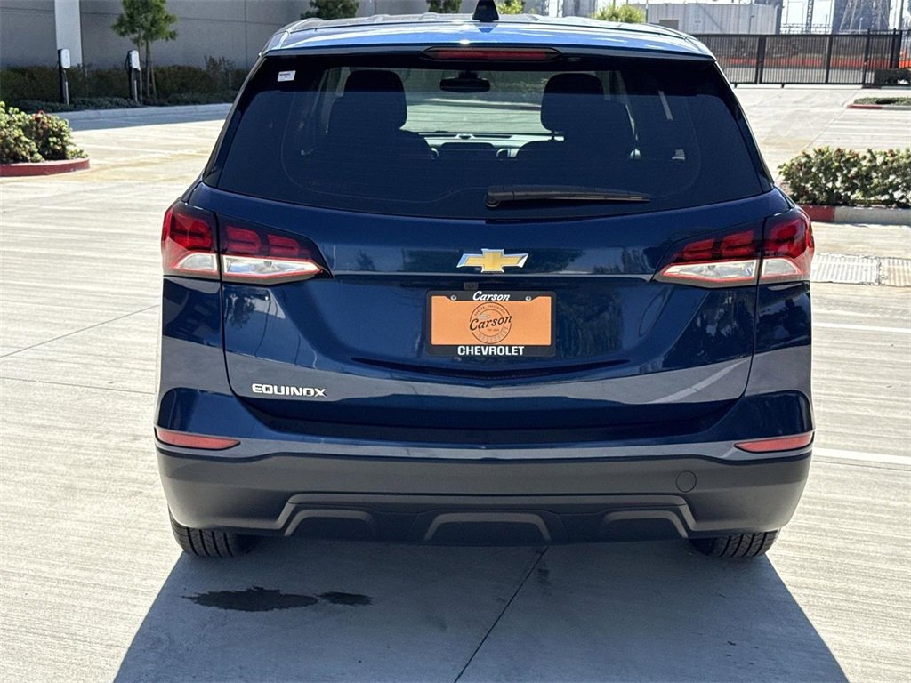 Used 2022 Chevrolet Equinox LS image 4