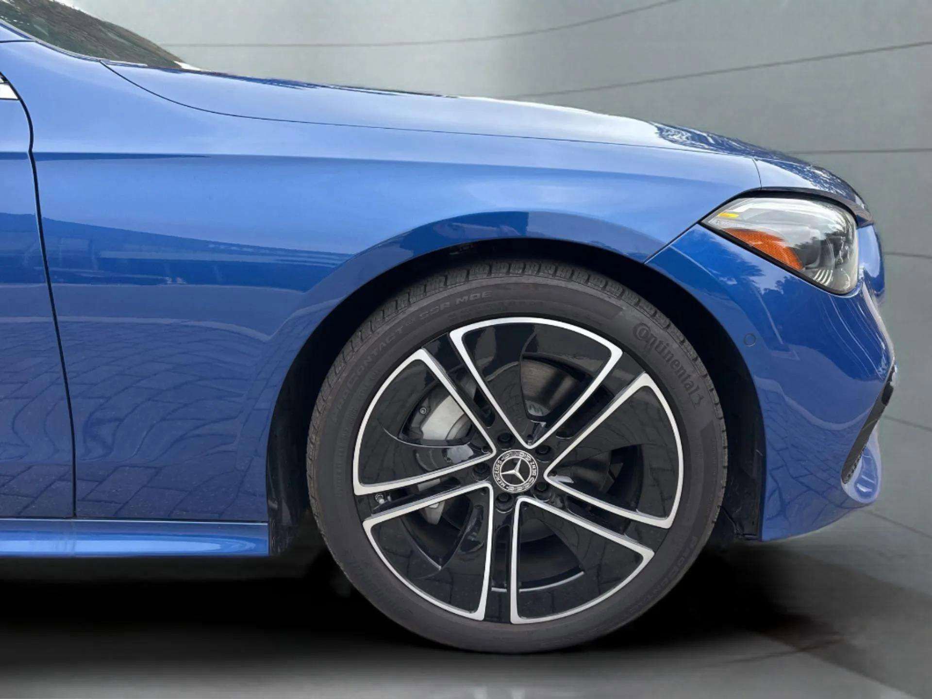 Used 2024 Mercedes-Benz CLE 300 4MATIC Coupe image 6