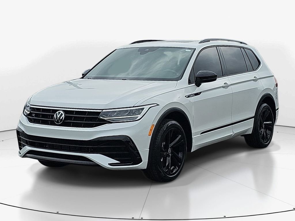Used 2023 Volkswagen Tiguan SE R-Line FWD image 10