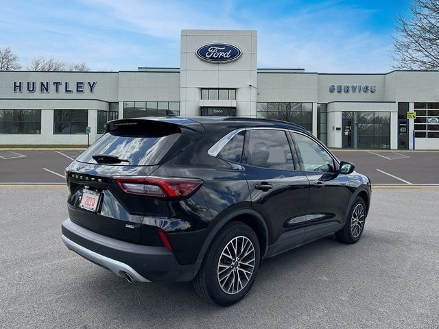 Used 2023 Ford Escape SE image 5