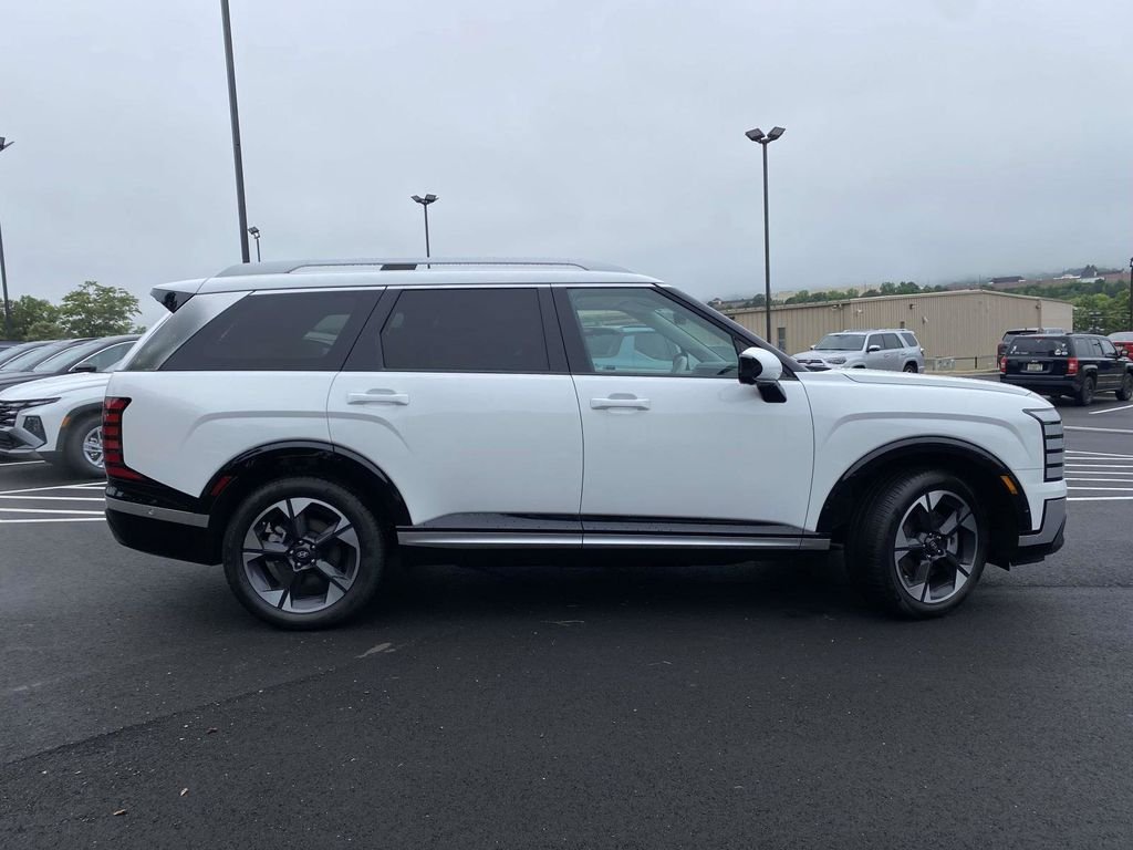New 2026 Hyundai Palisade Limited FWD image 2