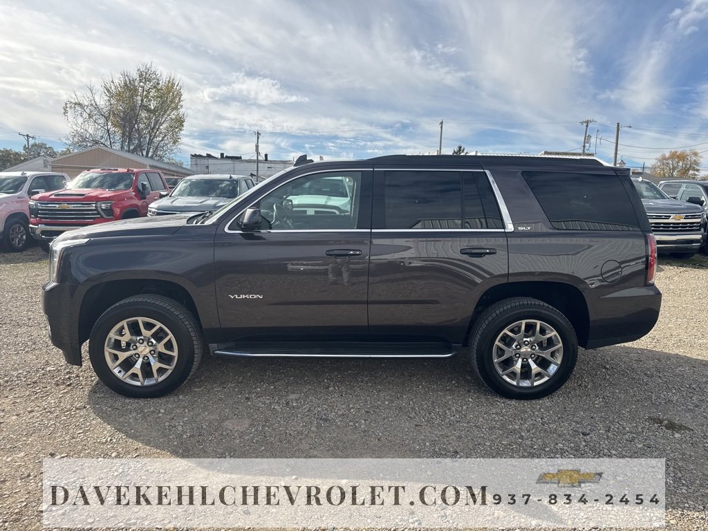 Used 2017 GMC Yukon SLT image 2